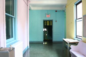 Enlarge photo 13