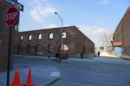 Enlarge photo 13