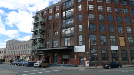 Manhattan Avenue @ Commercial Street