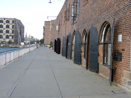 Enlarge photo 4
