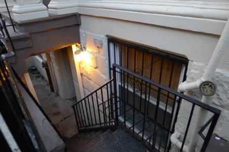 Enlarge photo 12