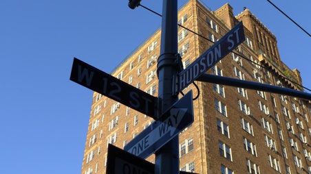 Hudson St (W12th to Bethune)