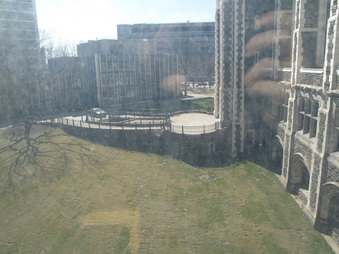 Enlarge photo 33