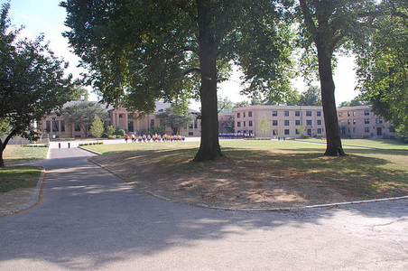 Enlarge photo 33