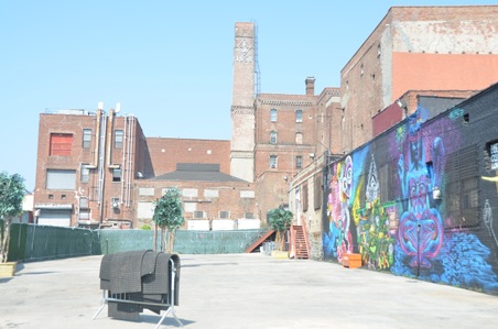 Enlarge photo 51