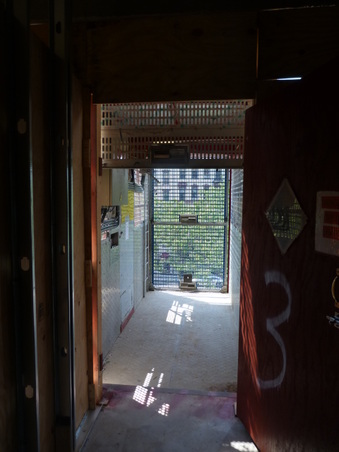 Enlarge photo 23