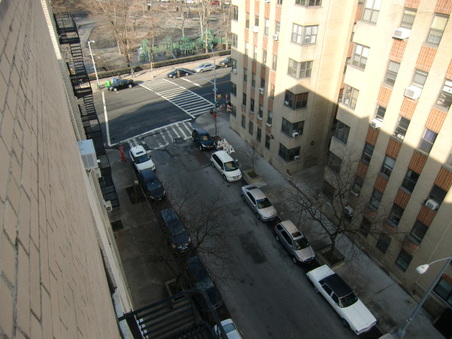Enlarge photo 11
