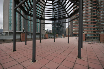 Enlarge photo 21
