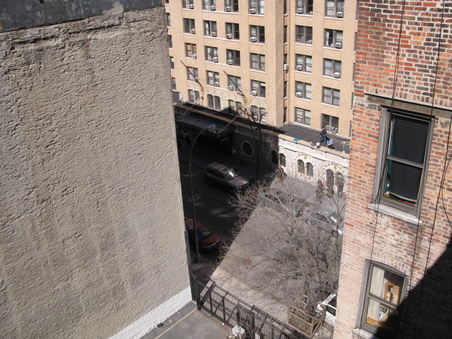 Enlarge photo 22