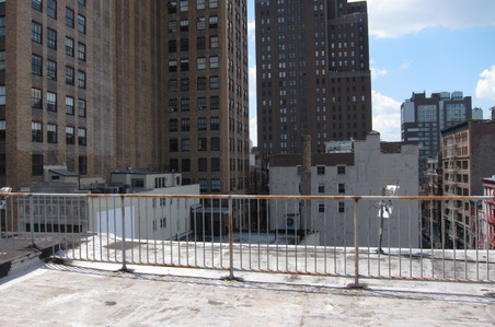 Enlarge photo 23