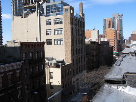 Enlarge photo 24