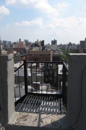 Enlarge photo 52