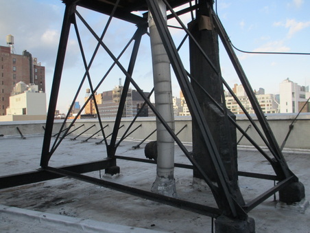 Enlarge photo 13