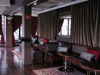 Enlarge photo 16