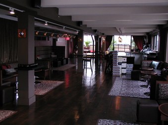 Enlarge photo 19
