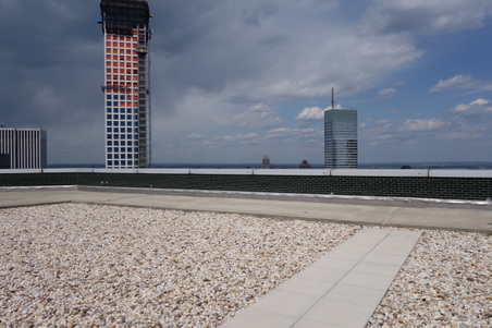 Enlarge photo 19