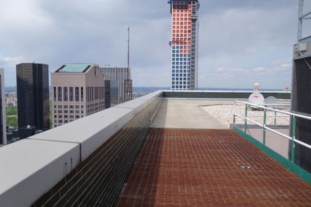 Enlarge photo 47