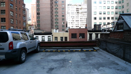 Enlarge photo 23