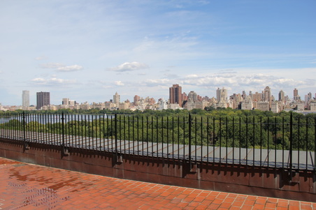 Enlarge photo 25