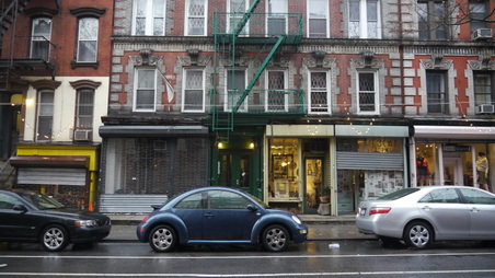 'Gaslight' - 328 E. 9th Street