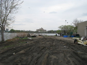 Enlarge photo 16