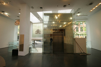 Enlarge photo 16