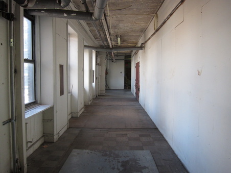 Enlarge photo 48