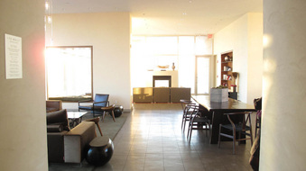 Andaz 75 Wall - Top Level