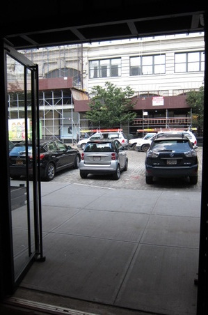 Enlarge photo 10