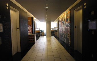 Enlarge photo 22