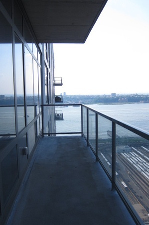 Enlarge photo 53