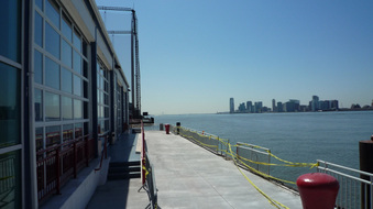 Enlarge photo 27