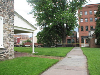 Enlarge photo 14