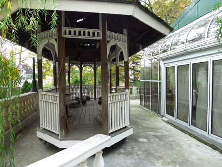 Enlarge photo 79