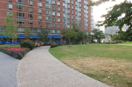 Enlarge photo 12