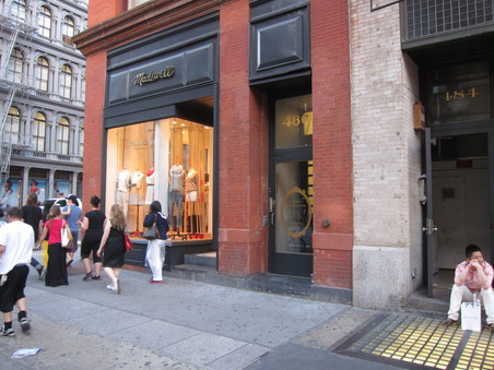 Enlarge photo 4