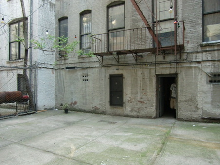 Enlarge photo 13