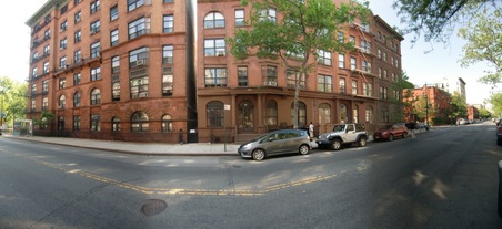 345 Manhattan Ave