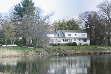 RETIREMENT HOME EXTERIOR IDEAS