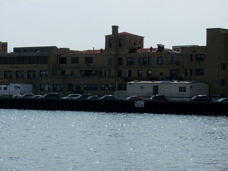 Enlarge photo 13