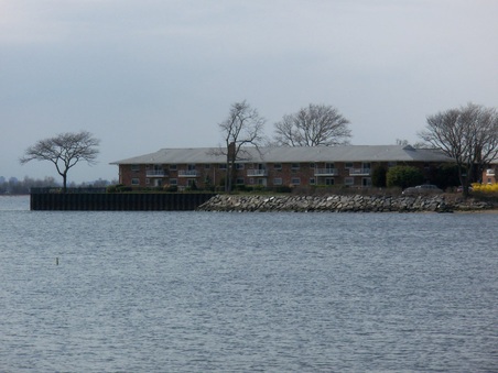 Enlarge photo 2
