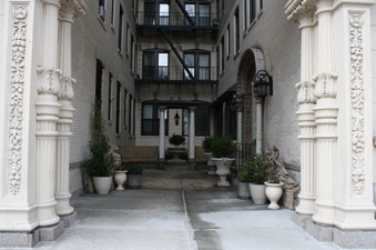 Enlarge photo 12