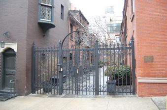 Sniffen Court