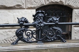 Enlarge photo 16
