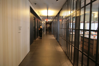 Enlarge photo 29