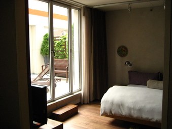 Enlarge photo 16