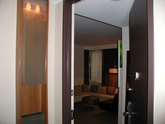 Enlarge photo 2