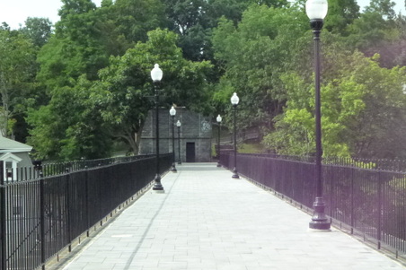 Enlarge photo 4