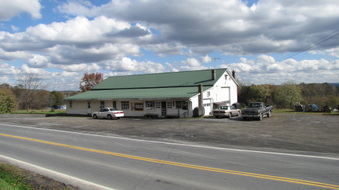Pahucki's Country Store