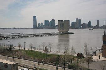 Enlarge photo 23